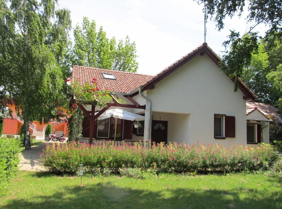 Villa Patio מראה חיצוני תמונה